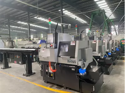 5-achsig umschaltbares Swiss-Type-Drehzentrum